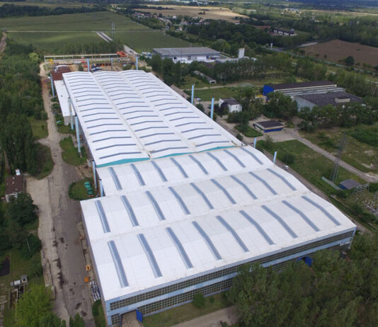 Długoterminowe korzyści z renowacji dachu przemysłowego Długoterminowe korzyści z renowacji dachu przemysłowego