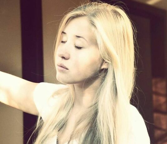 Maryla Modzelan. Wyszkowianka w Must Be The Music Maryla Modzelan profil na Facebooku