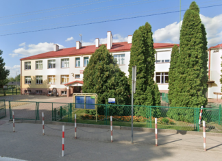 Atak w szkole w Leszczydole-Nowinach. Trzy osoby ranne atak nożownika w szkole w Leszczydole Nowinach